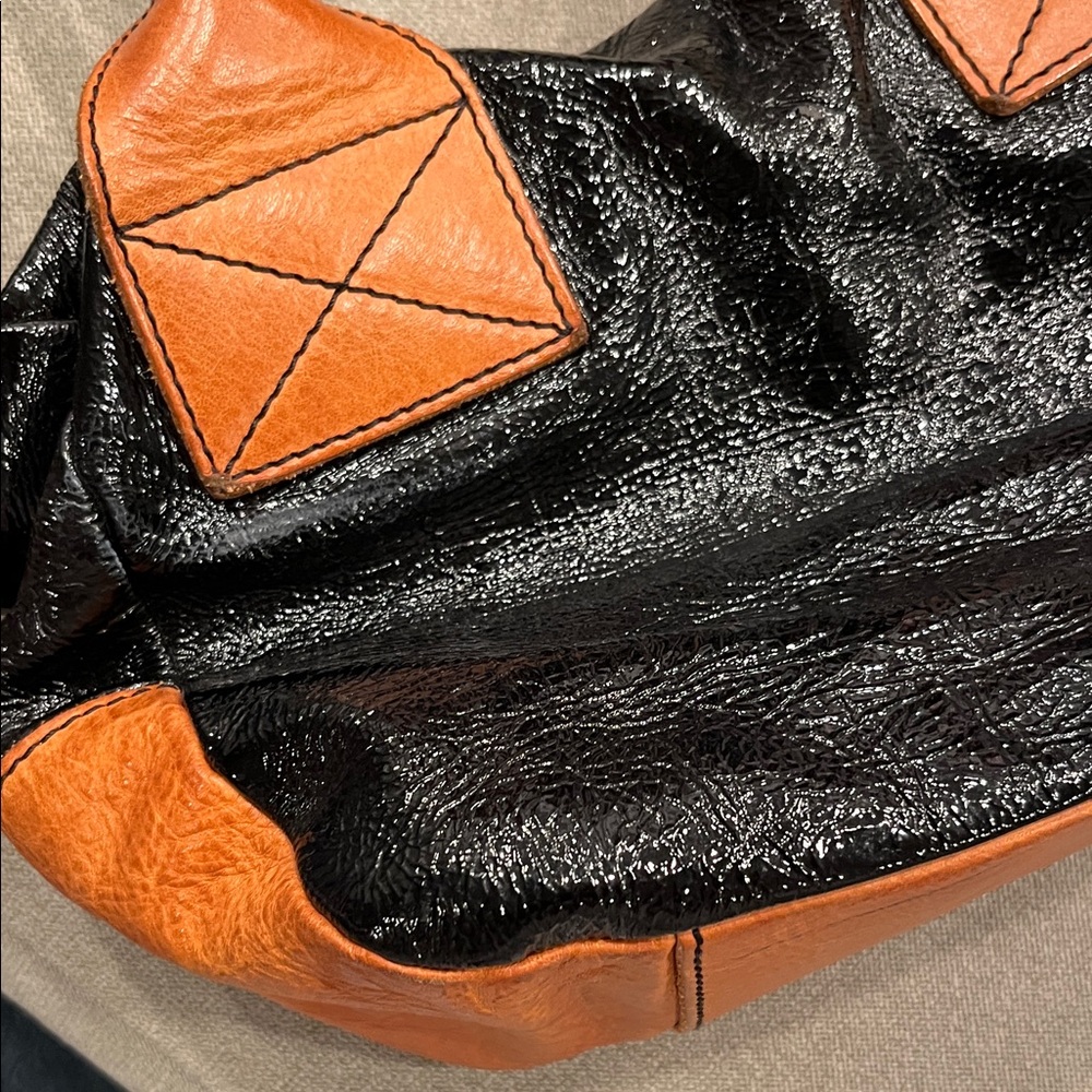 Nannini Dual-Tone Orange/camel and Black patent Shoulder Bag - Picture 6 of 10